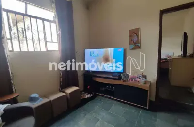 Terreno de 360 m²;, com ótima área para construção ou ampliação.