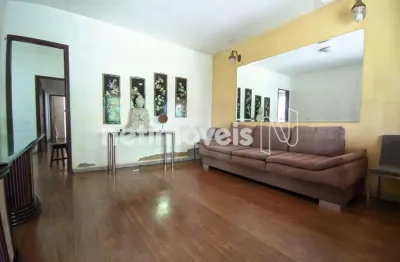Casa com 3 quartos à venda na Rua dos Topógrafos, Alípio de Melo, Belo Horizonte