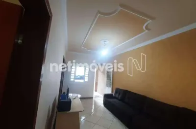 Casa com 3 quartos à venda na Rua José Augusto Chaves, Parque Xangri-Lá, Contagem