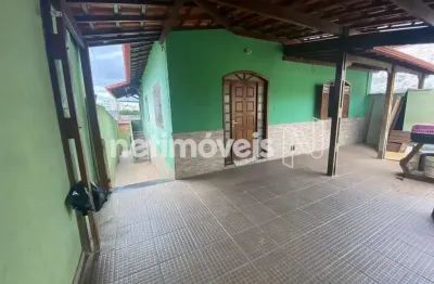 Casa com 3 quartos à venda na Rua Casablanca, Santa Terezinha, Belo Horizonte