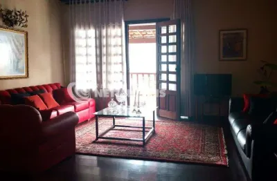 Casa com 5 quartos à venda na Rua Herval, Serra, Belo Horizonte