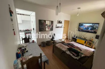 Apartamento com 3 quartos à venda na Rua Queluzita, Fernão Dias, Belo Horizonte
