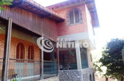 Casa com 5 quartos à venda na Rua Estanislau Fernandes, Ouro Preto, Belo Horizonte