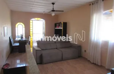 Casa com 2 quartos à venda na Rua Abel Lobo Cordeiro, São Marcos, Belo Horizonte