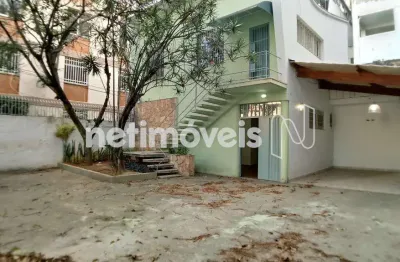Casa com 3 quartos à venda na Rua Tavares Bastos, Cidade Jardim, Belo Horizonte