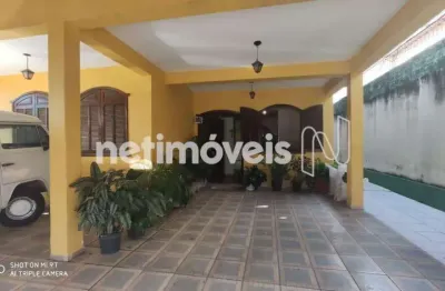 Casa com 5 quartos à venda na Rua Nilton Baldo, Paquetá, Belo Horizonte