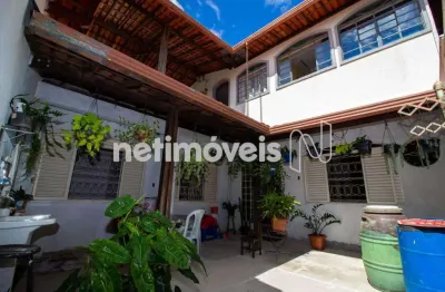 Casa com 4 quartos à venda na Rua Fluorina, Paraíso, Belo Horizonte