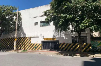 Em localização nobre da savassi, próximo a praça da liberdade. galpão com terreno 641m²;