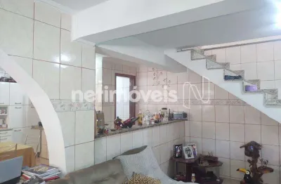 Casa com 2 quartos à venda na Rua Dom Aristides, Parque Xangri-Lá, Contagem