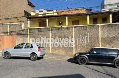 Casa com 3 quartos à venda na Rua Itapeva, Concórdia, Belo Horizonte