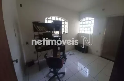 Casa com 4 quartos à venda na Rua Santa Bárbara, Sagrada Família, Belo Horizonte