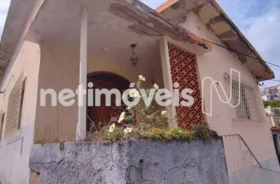 Terreno com casa em Santa Efigênia, 912 m2, 22 m de frente, ideal para incorporadora e permutas.