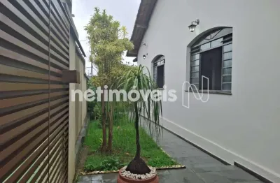 Casa com 3 quartos à venda na Rua Cândido Naves, Ouro Preto, Belo Horizonte