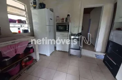 Lote à venda – excelente relação custo-benefício com 3 imóveis construídos