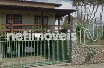 Casa com 5 quartos à venda na Rua Modestino Fonseca Cota, Parque Jardim Itaú, Vespasiano