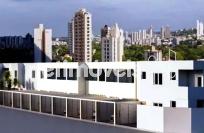 Casa com 3 quartos à venda na Rua Carmem, Rio Branco, Belo Horizonte