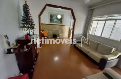 Casa com 4 quartos à venda na Rua Lisboa, Parque Recreio, Contagem