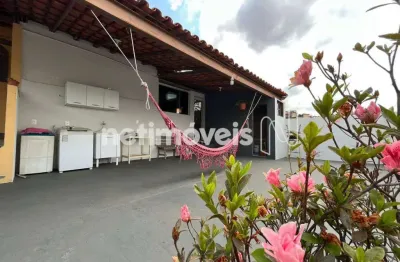 Casa com 5 quartos à venda na Rua Diácono Francisco Barreto, Dom Silvério, Belo Horizonte