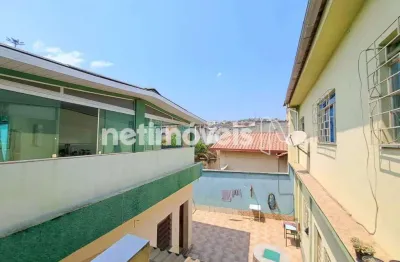 Casa com 3 quartos à venda na Rua Rosemberg Silva, Jardim Vitória, Belo Horizonte