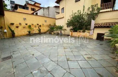 Casa com 3 quartos à venda na Rua Mogno, Arvoredo, Contagem
