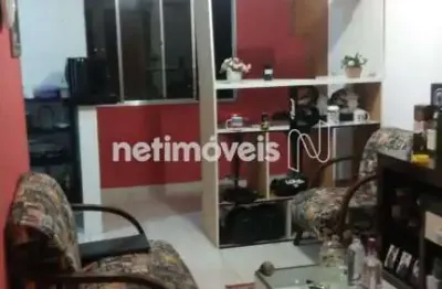 Apartamento com 2 quartos à venda na Rua Um, Boa Vista, Vespasiano