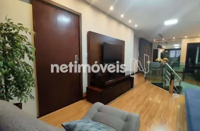 Casa com 3 quartos à venda na Rua Hélia Ricaldoni de Freitas, Serrano, Belo Horizonte