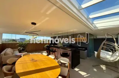 Cobertura duplex mobiliada com área gourmet, automação alexa e sol da manhã