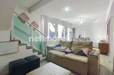 Casa com 3 quartos à venda na Rua Tenente Geraldo Barbosa, Manacás, Belo Horizonte