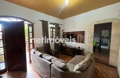 Casa com 3 quartos à venda na Rua Geraldo Ribeiro, Glória, Belo Horizonte