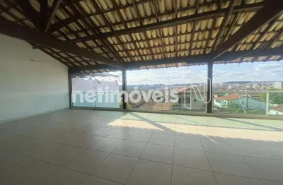Casa com 6 quartos à venda na Rua Barão do Rio Branco, Nacional, Contagem