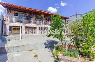 Casa com 3 quartos à venda na Rua Itapetinga, Cachoeirinha, Belo Horizonte