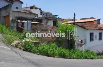 Casa à venda na Rua Tenente Sena, Palmares, Belo Horizonte