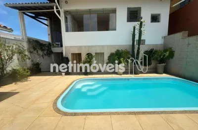 Casa com 3 quartos à venda na Rua José Amaral, Ouro Preto, Belo Horizonte