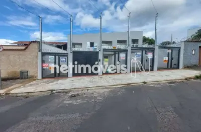 • Imóvel Completo no Floramar – Varanda, Área Privativa e 02 Vagas