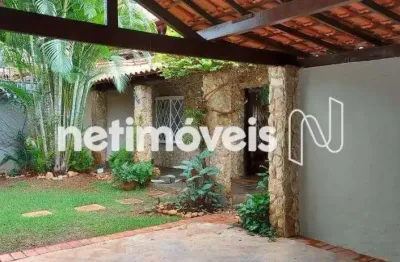 Casa com 3 quartos à venda na Rua Apucarana, Ouro Preto, Belo Horizonte