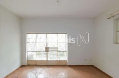 Casa com 4 quartos à venda na Rua Barão de Cocais, Sagrada Família, Belo Horizonte