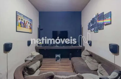 Casa com 3 quartos à venda na Rua Vicente Castano, Santa Cruz, Belo Horizonte