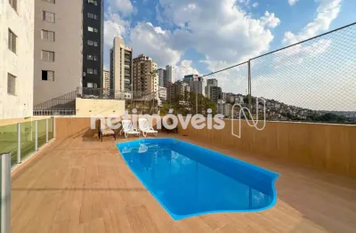 Cobertura 220 m²; no gutierrez, 5 quartos, 2 supites, 3 vagas, elevador, lazer e vista definitiva.