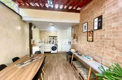 Casa com 2 quartos à venda na Rua Pequeri, Santa Terezinha, Belo Horizonte