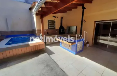 Casa com 3 quartos à venda na Rua Itaquera, Concórdia, Belo Horizonte