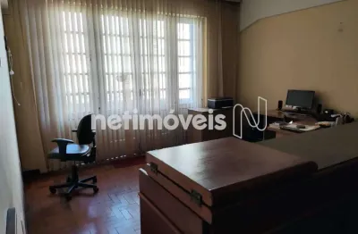 Conjunto de Salas à Venda no Coração de Belo Horizonte: Oportunidade Única!