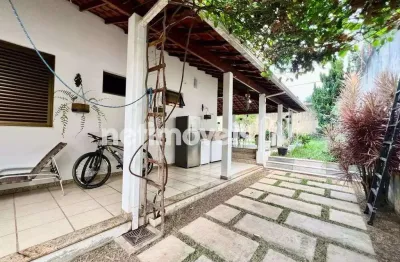 Casa com 5 quartos à venda na Avenida Cremona, Bandeirantes (Pampulha), Belo Horizonte