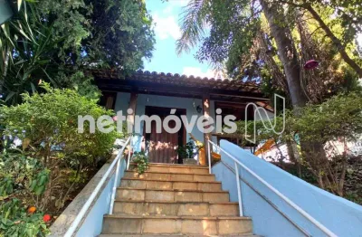 Casa com 3 quartos à venda na Rua Castelo de Óbidos, Castelo, Belo Horizonte