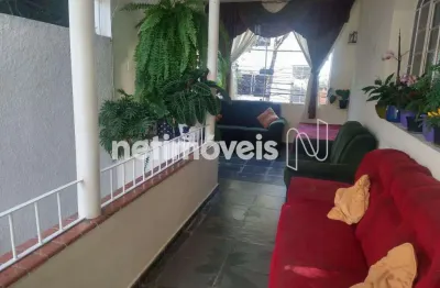 Casa com 3 quartos à venda na Rua Juiz Costa Val, Santa Efigênia, Belo Horizonte