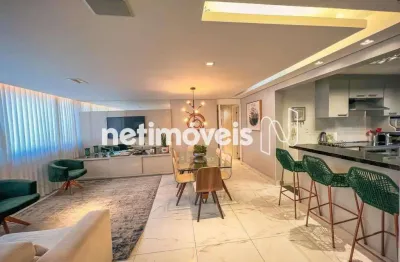 Cobertura de 04 quartos com 03 suítes e elevador no castelo!!!