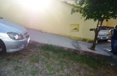 Casa com 3 quartos à venda na Rua Jequiriçá, Concórdia, Belo Horizonte