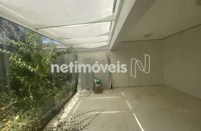 Área externa temos uma piscina, sauna, espaço gourmet com churrasqueira, e um belo solário.