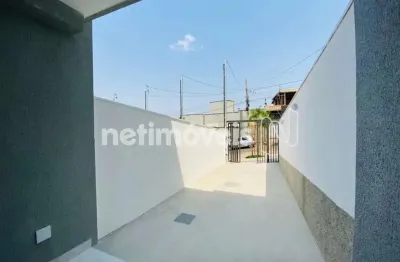 Casa com 2 quartos à venda na Rua José Paulino, Jardim Guanabara, Belo Horizonte