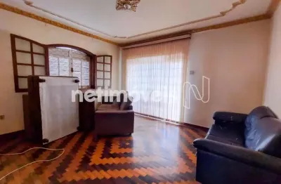 Casa com 3 quartos à venda na Rua Campestre, Sagrada Família, Belo Horizonte