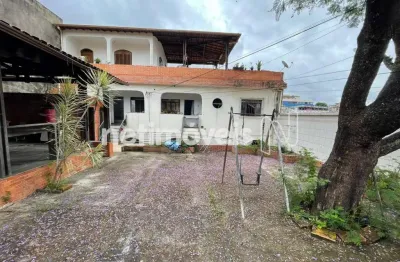 Casa com 6 quartos à venda na Rua Conde De Santa Marinha, Cachoeirinha, Belo Horizonte